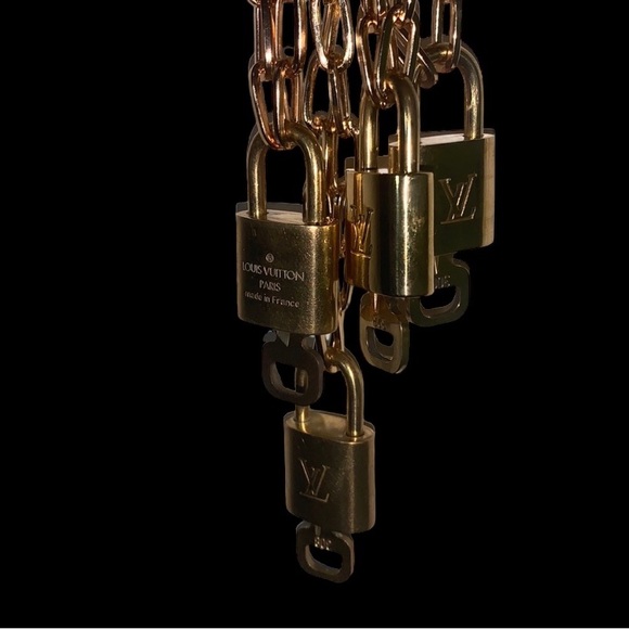 Louis Vuitton Accessories - Louis Vuitton Lock & Key Necklace